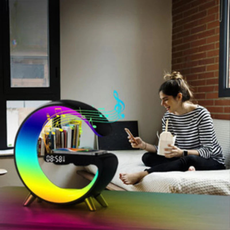 Lampara G Con Altavoz Y Luz RGB Carga QI